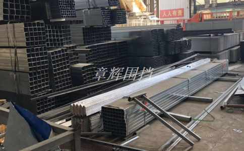 金属围挡是否容易被污染和损坏? 金属围挡是否容易被污染和损坏?