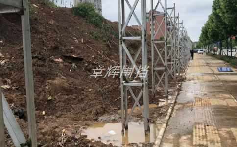 金属围挡在工业和物流设施中的作用是什么? 金属围挡在工业和物流设施中的作用是什么?