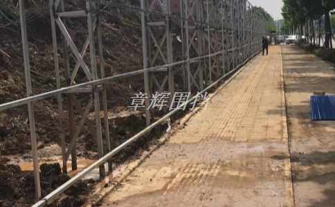 金属围挡的价格是否合理,是否能够满足不同预算和使用需求的要求? 金属围挡的价格是否合理,是否能够满足不同预算和使用需求的要求?